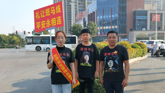 孔繁华：“傻子”人生无怨无悔