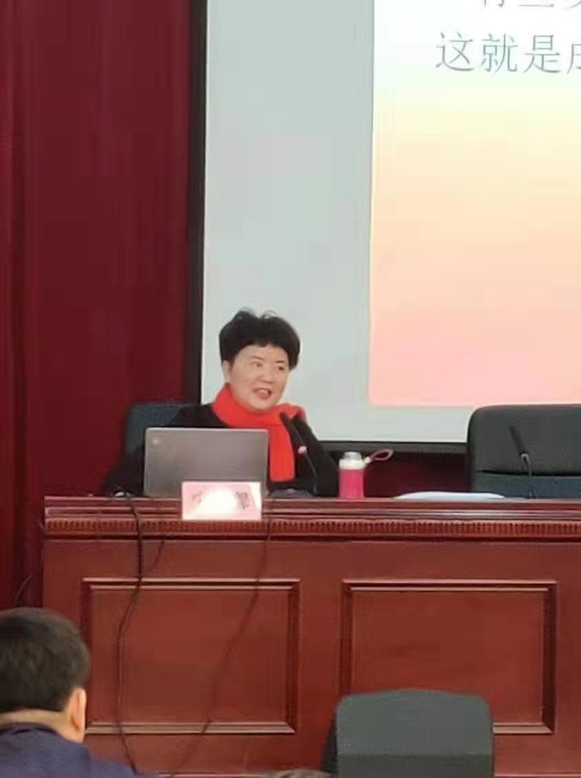 “内外兼修   阳光人生”